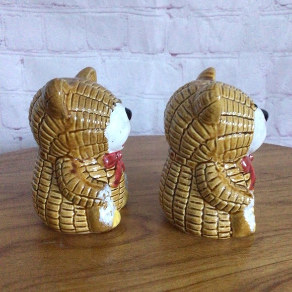 Vintage Teddy Bears Ceramic Salt and Pepper Shaker Pair - Picture 2 of 6